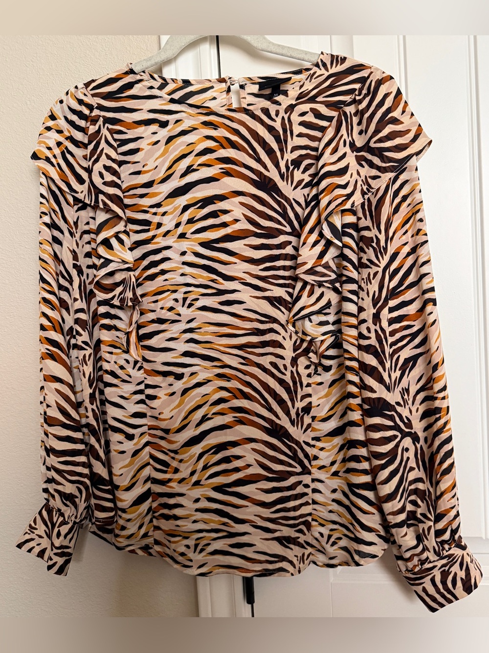 Who What Wear Tiger Zebra Animal Print Ruffle Long-Sleeve Top Size Medium